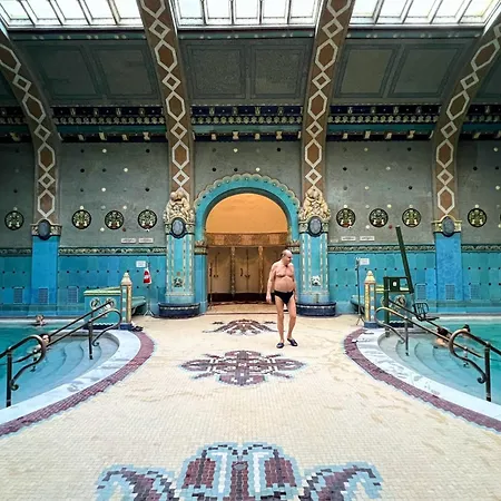 Moroccan Dream Steps To Opera House Διαμέρισμα Βουδαπέστη